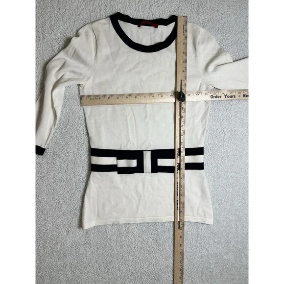 Carolina Herrera White And Navy Top W/ 3/4 Sleeves And Bow Sz S - Picture 5 of 9